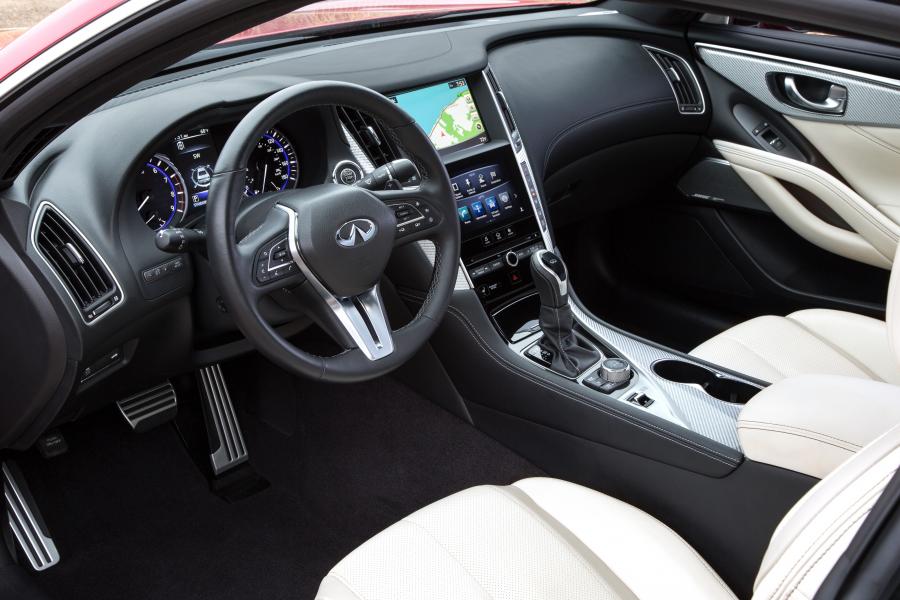 Интерьер Infiniti Q60 Red Sport 400 (CV37) 2016 года  (NA) (фото 7 из 35)